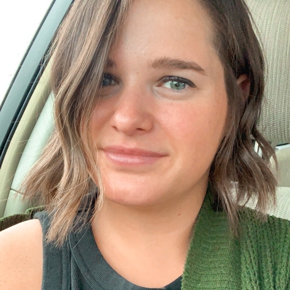 Welcome to my closet! - Picture 2 of 3